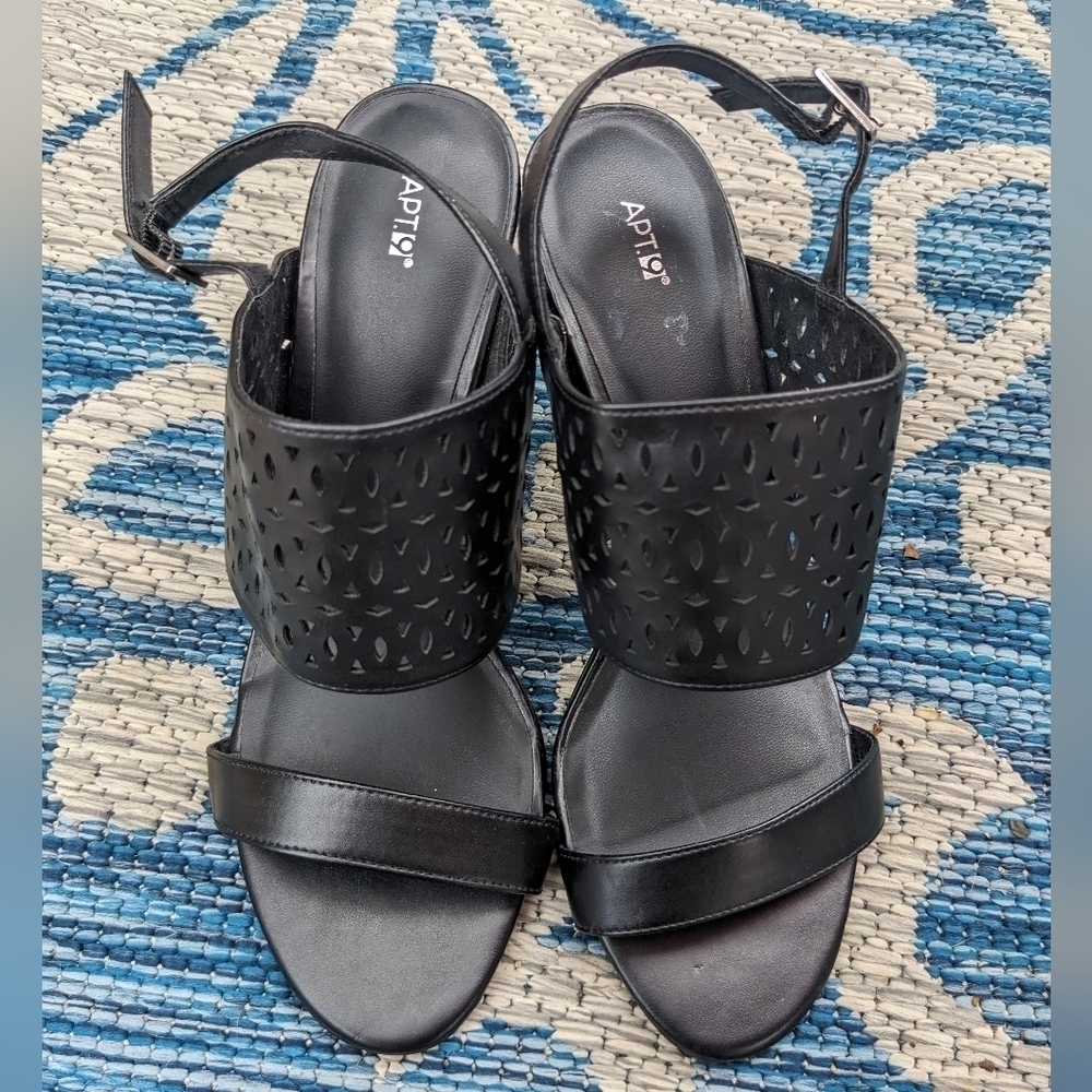 Apt. 9 sling back black heels size 8